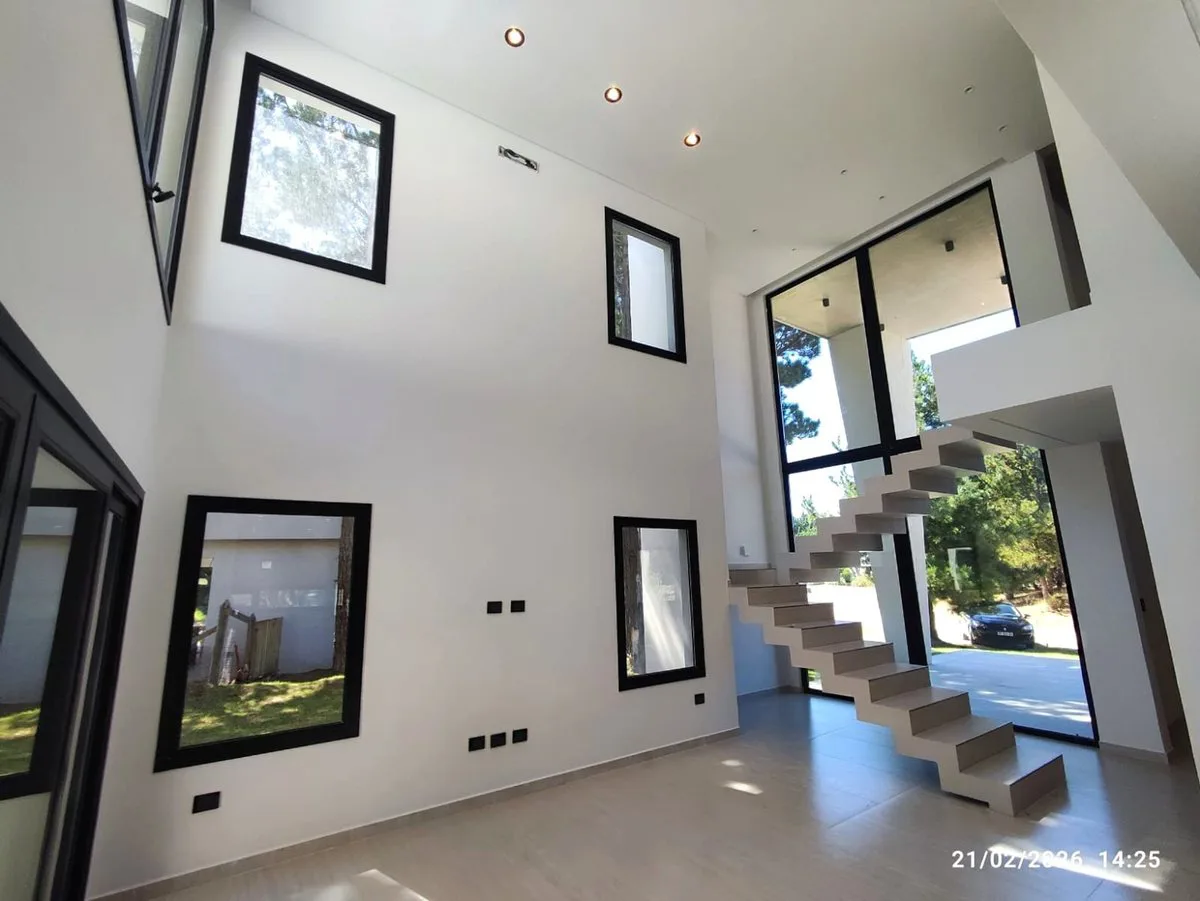 Casa Venta Costa Esmeralda 4 dormitorios piscina foto 4
