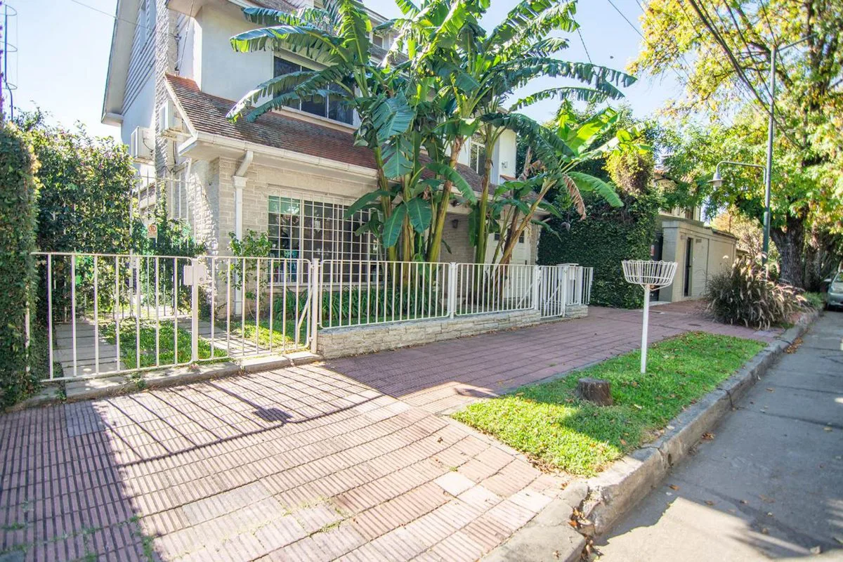 VENDE CASA -LIBERTA al RIO- INMEJORABLE UBICACION! foto 3