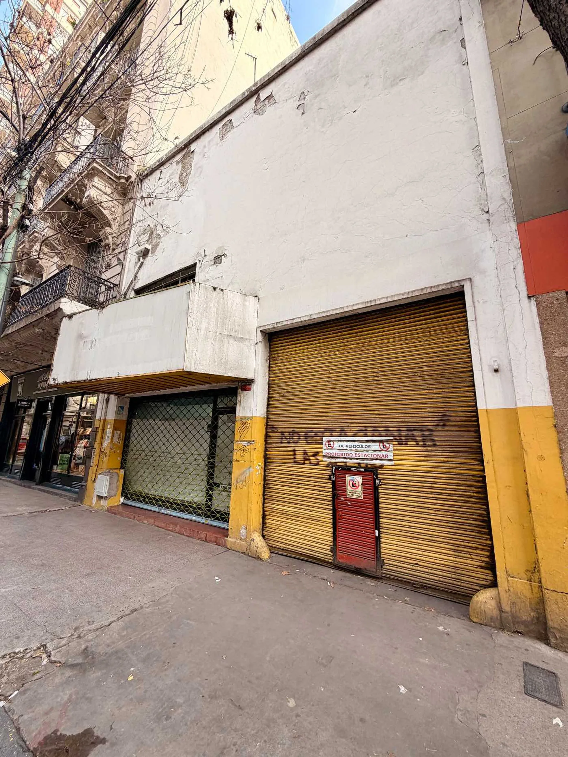 Venta Local comercial c/ deposito acceso vehicular foto 3