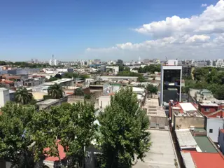 Depto, 3 ambientes con dependencia, al frente con Balcón, muy luminoso. foto 2