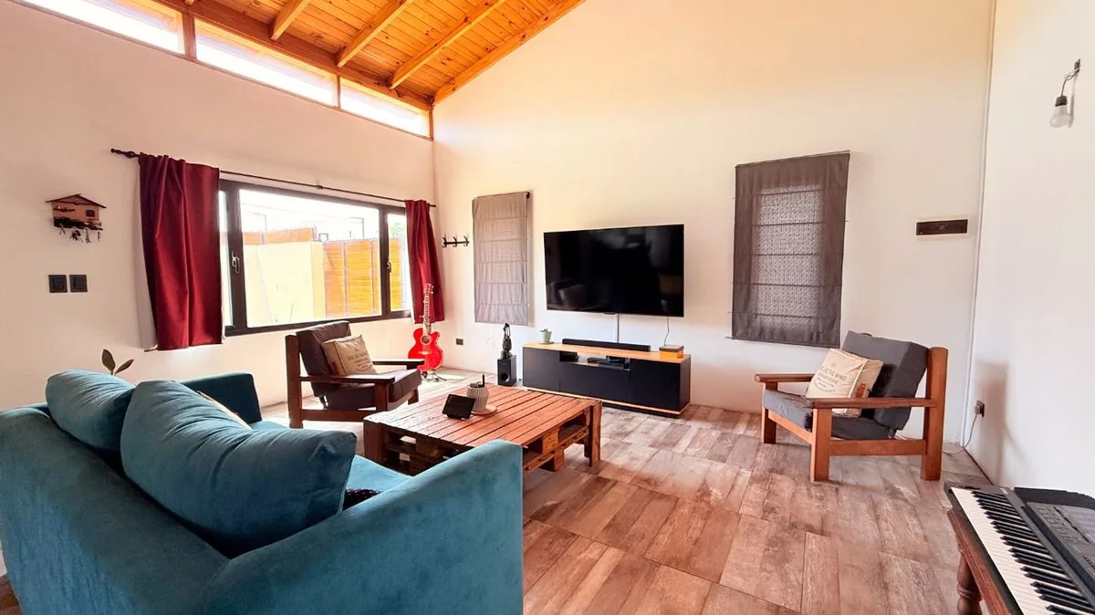 VENTA CASA 3 AMBIENTES MODERNA MIRAMAR foto 3