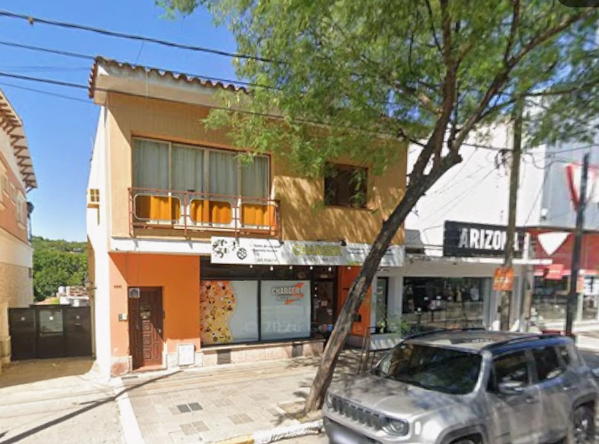 VENTA AMPLIO DEPARTAMENTO CENTRO RIO CEBALLOS foto 2
