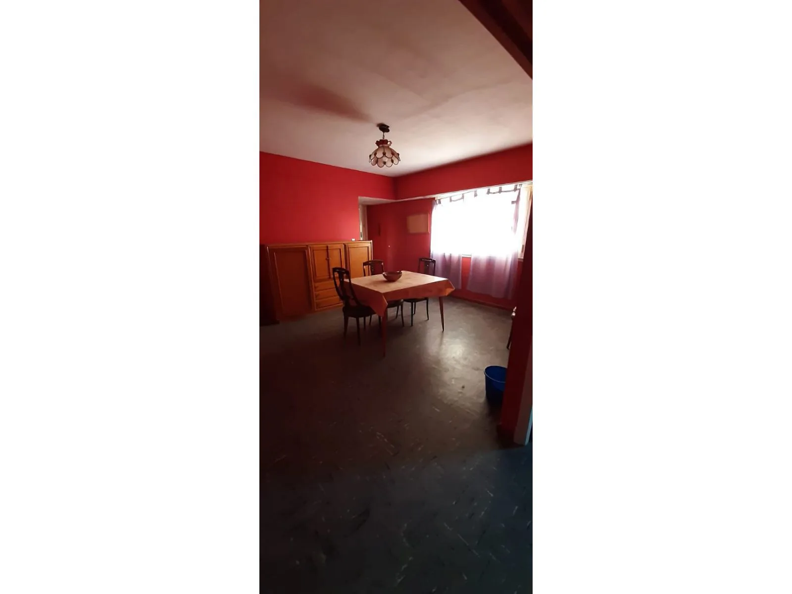 Venta departamento 3 ambientes Miramar amplio foto 2
