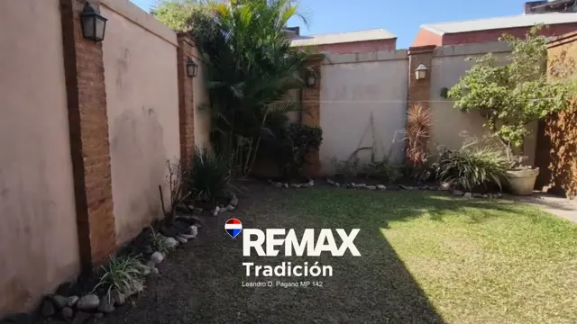 VENTA CASA 2 PLANTAS 3 DORMITORIOS MACROCENTRO