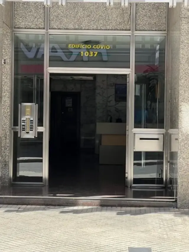 EXCELENTE OFICINA ,LISTA PARA USAR