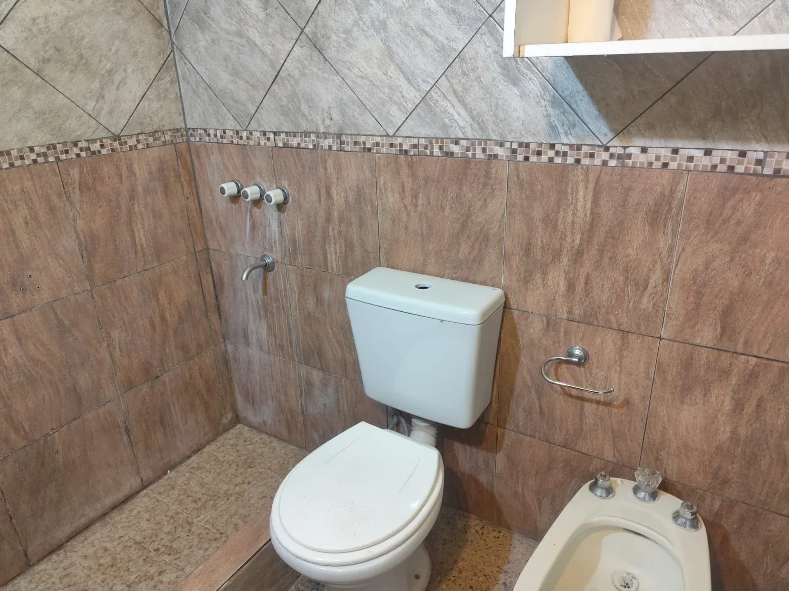 CASA EN VENTA EN BELEN DE ESCOBAR, PATRICIAS MENDOCINAS AL 700 foto 5