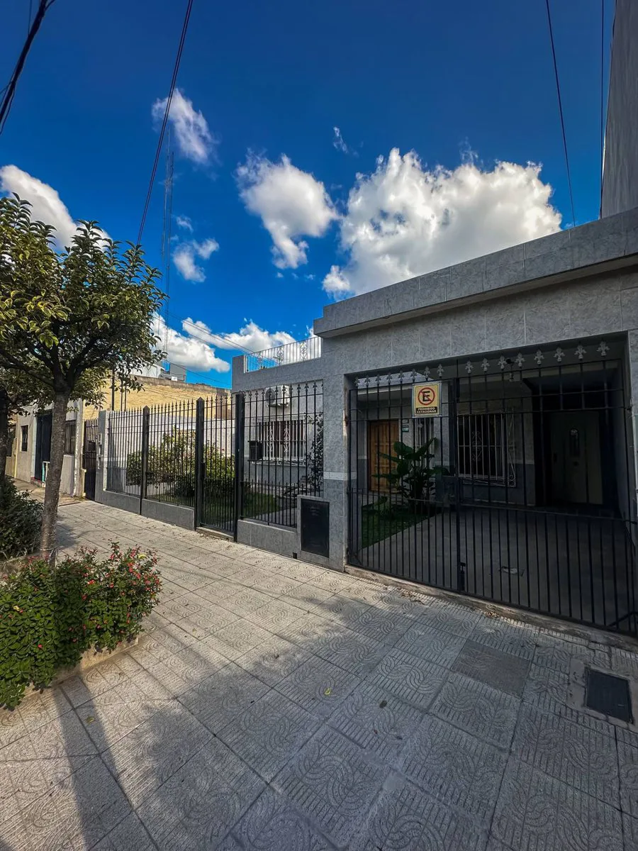 VENTA CASA PH DEPTO 3 AMBIENTES EN SAN JUSTO foto 2