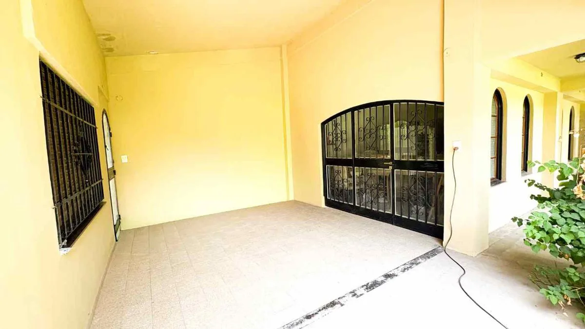 ALQUILER PERMANENTE DE CASA EN FUNES foto 3