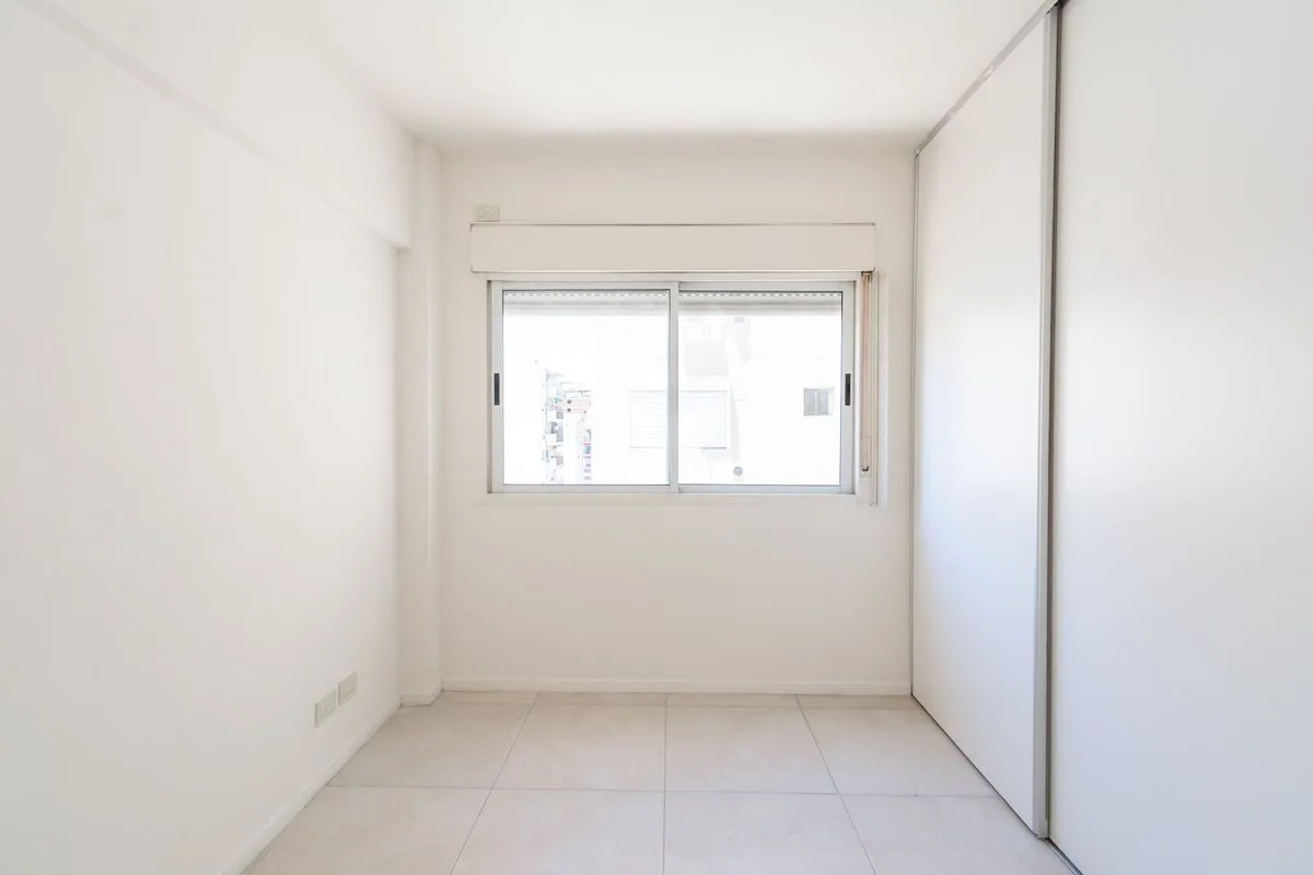 VENTA DEPARTAMENTO 2 AMBIENTES. FLORES CON BALCÓN foto 5