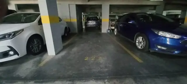 Cochera cubierta en venta en Beccar Plaza II