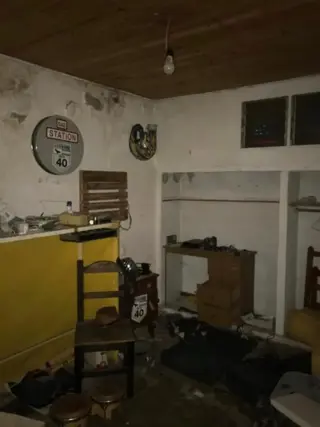CASA  CON 2 DORMITORIOS - COCINA COMEDOR - BAÑO - LAVADERO - PATIO - ENTRADA DE AUTO ( A REFACCIONAR). foto 5