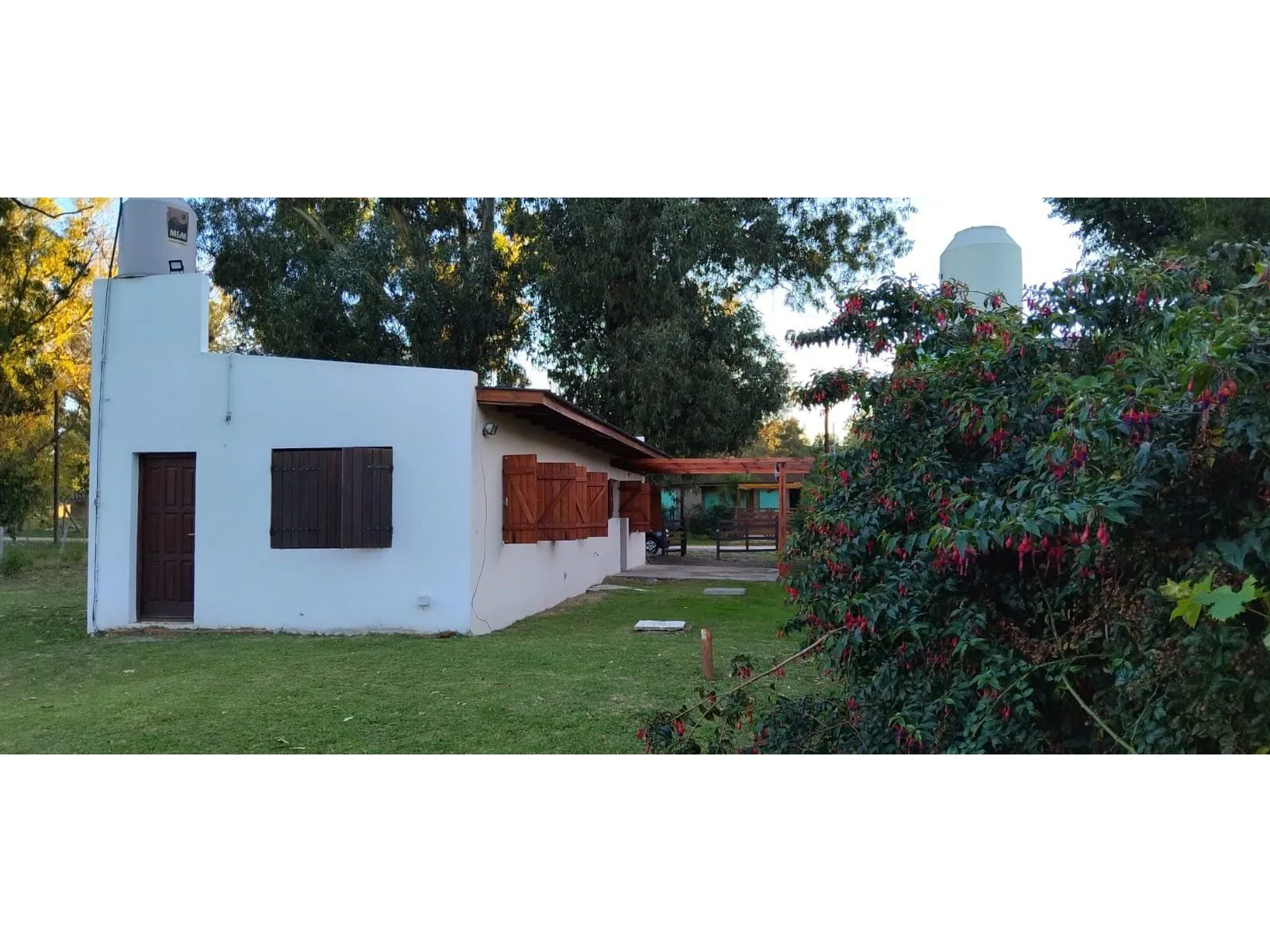 Country-Style 2-Bedroom House with Large Yard in Parque Bristol, Miramar – photo 8 of 24