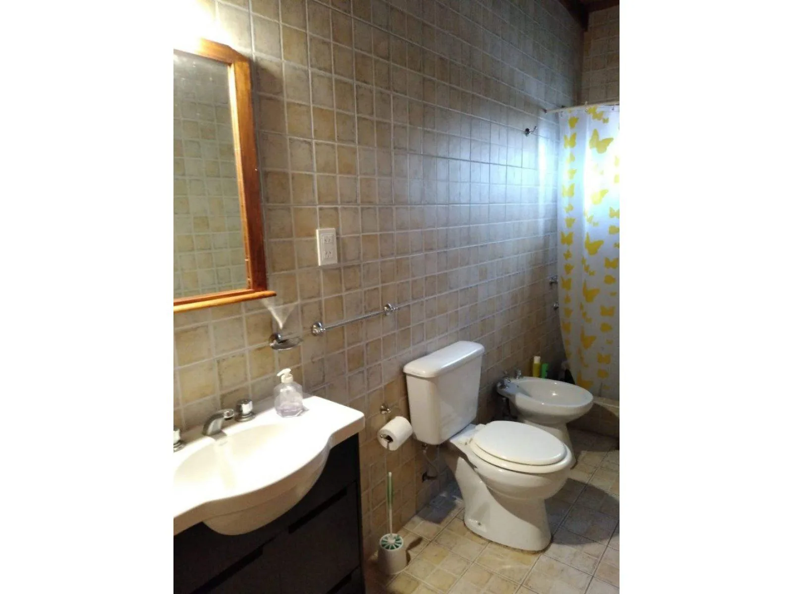 Country-Style 2-Bedroom House with Large Yard in Parque Bristol, Miramar – photo 19 of 24