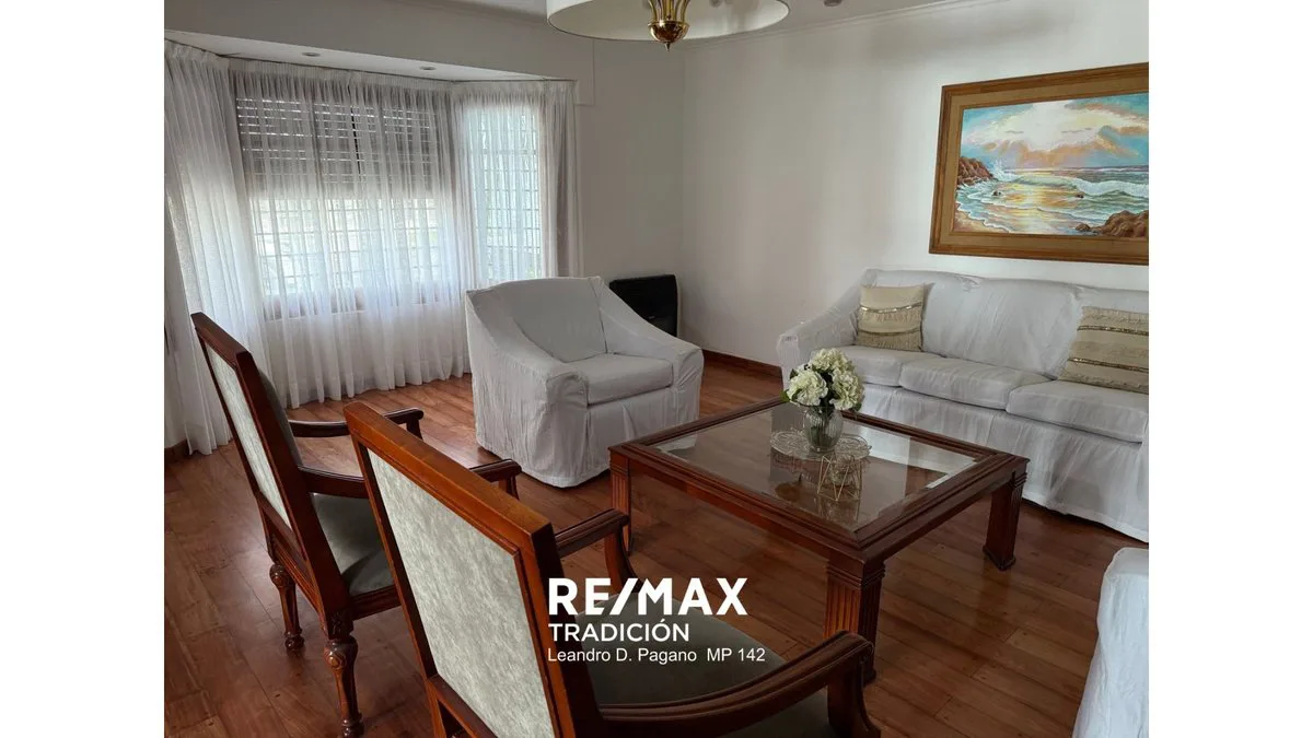 Casa 5 dorm. en venta – Resistencia – Piscina foto 2