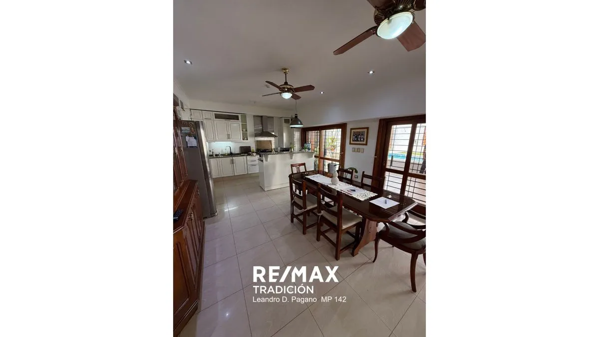 Casa 5 dorm. en venta – Resistencia – Piscina foto 4