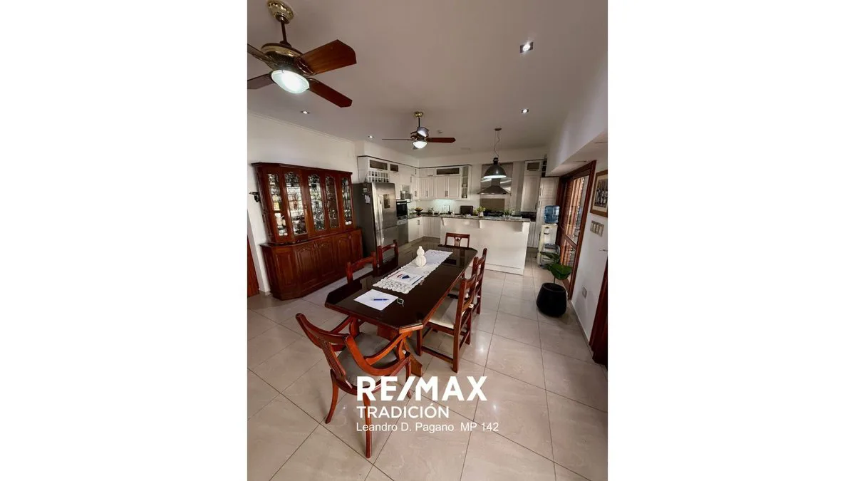 Casa 5 dorm. en venta – Resistencia – Piscina foto 5