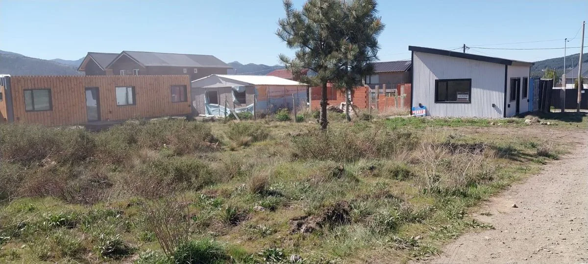 EUIPO RE/MAX VENDE TERRENO EN BARRIO COIRONES . foto 3