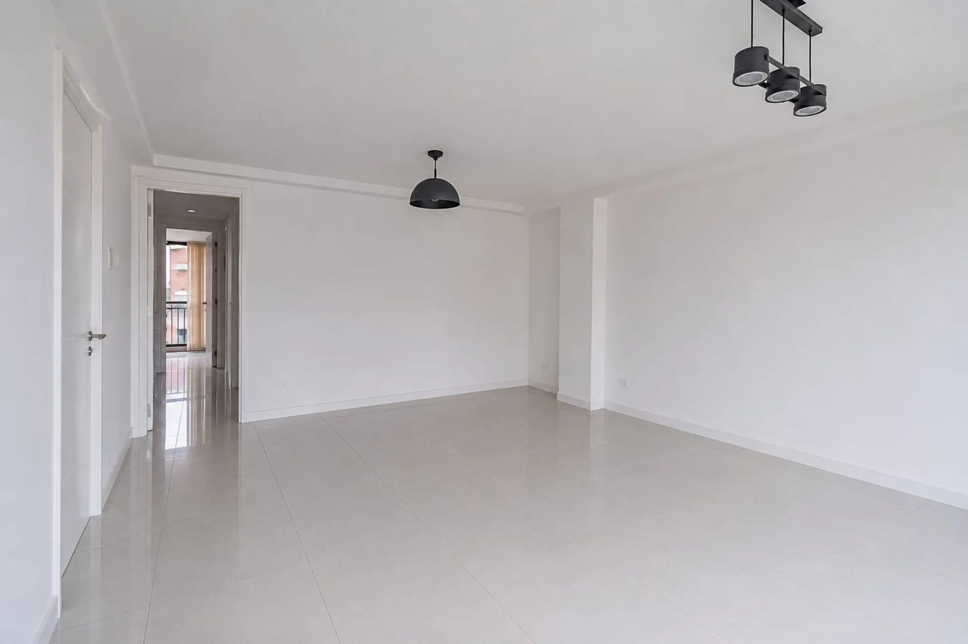 VENTA 3 AMBIENTES FRENTE BALCON PLAZA COLON THAMES foto 5