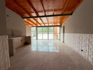 Venta de casa a refaccionar foto 4