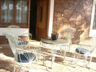 CHALET FRENTE AL LAGO CON PILETA Y PARQUE – HERMOSA VISTA PARA 6/7 PERSONAS foto 5