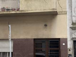Departamento (piso) en Venta en San Cristóbal 5 ambientes 3 dormitorios 2 baños 100 m2, balcón al frente - Cochabamba 1600 foto 2