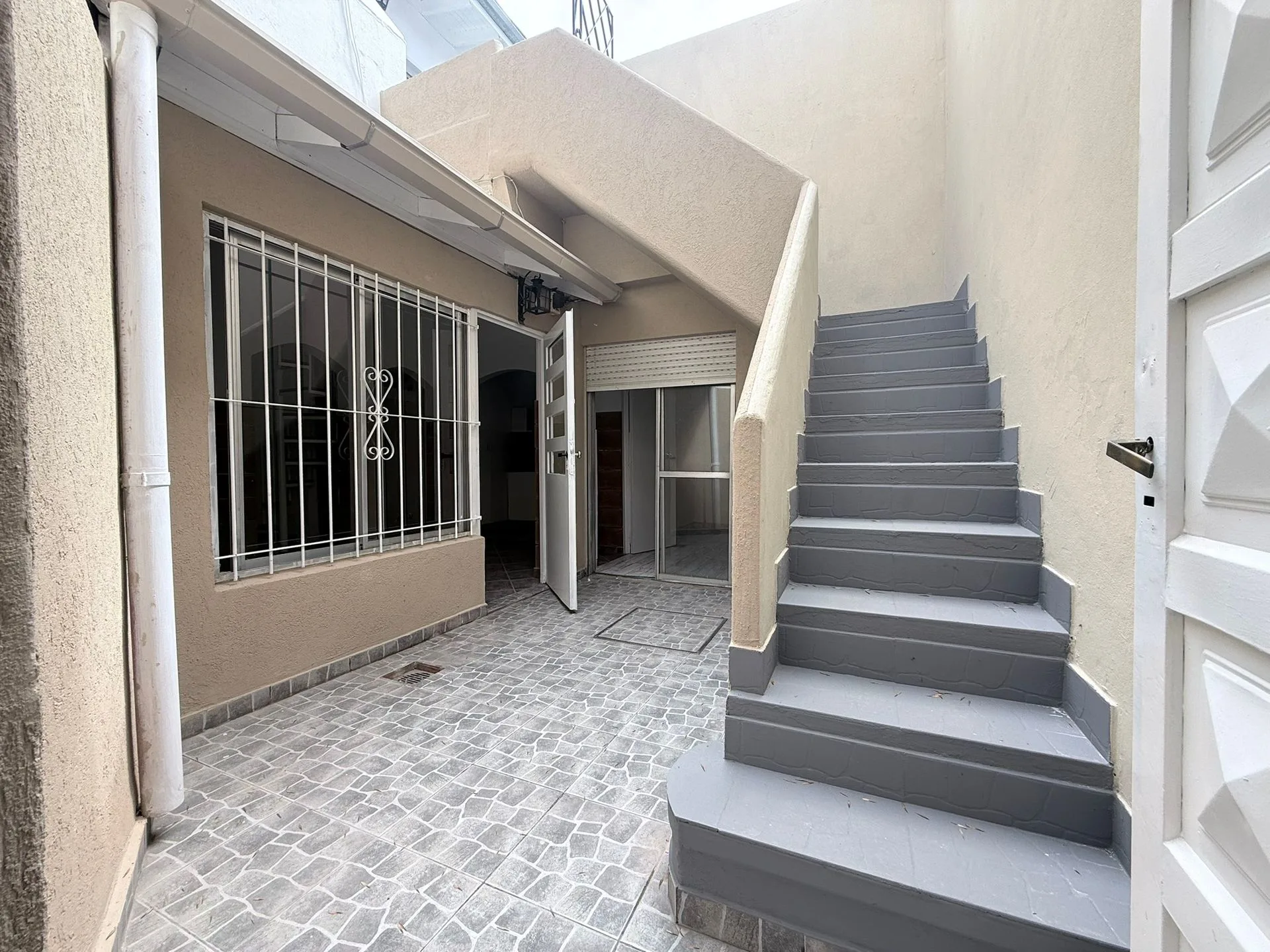 VENDE PH 4 AMB TERRAZA Y PATIO foto 2