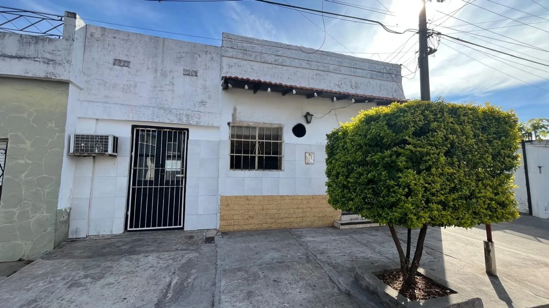 CASA EN VENTA A RESTAURAR O DEMOLER foto 2
