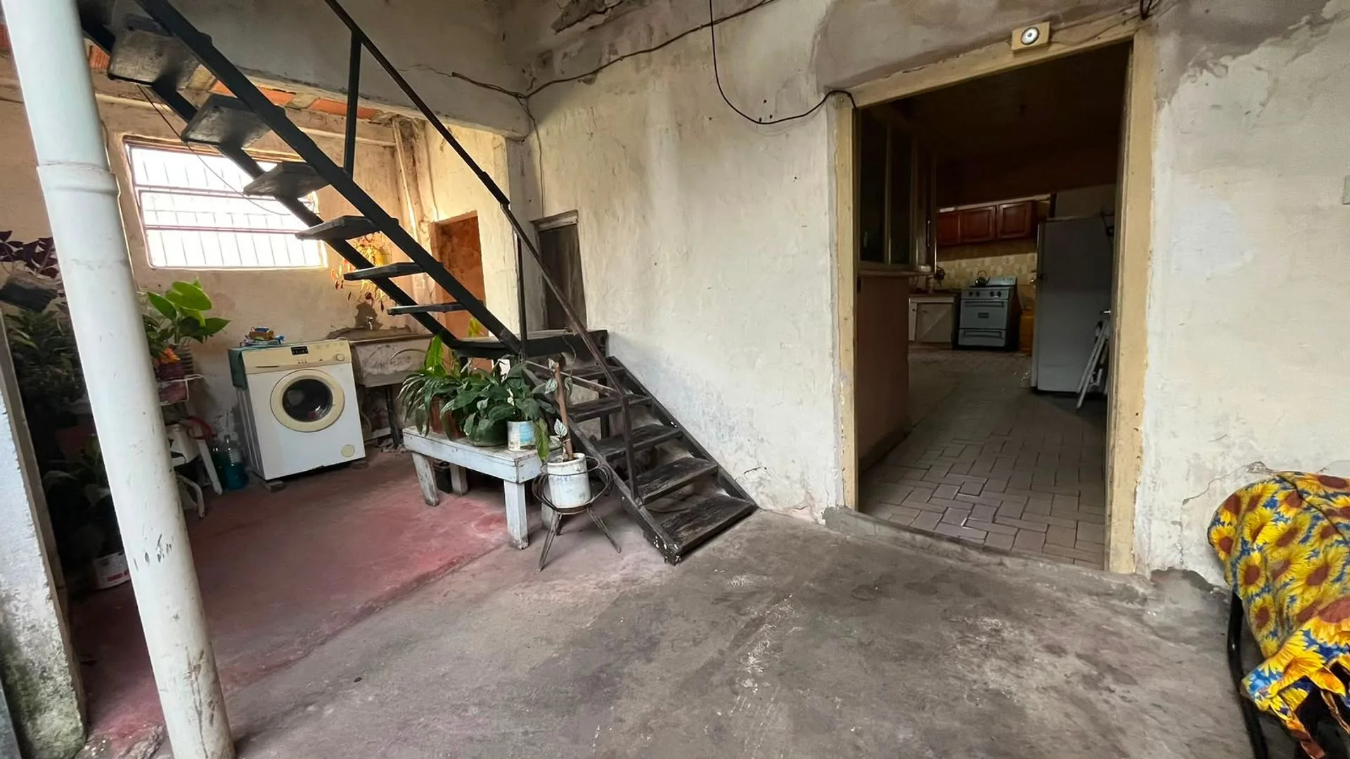 CASA EN VENTA A RESTAURAR O DEMOLER foto 4