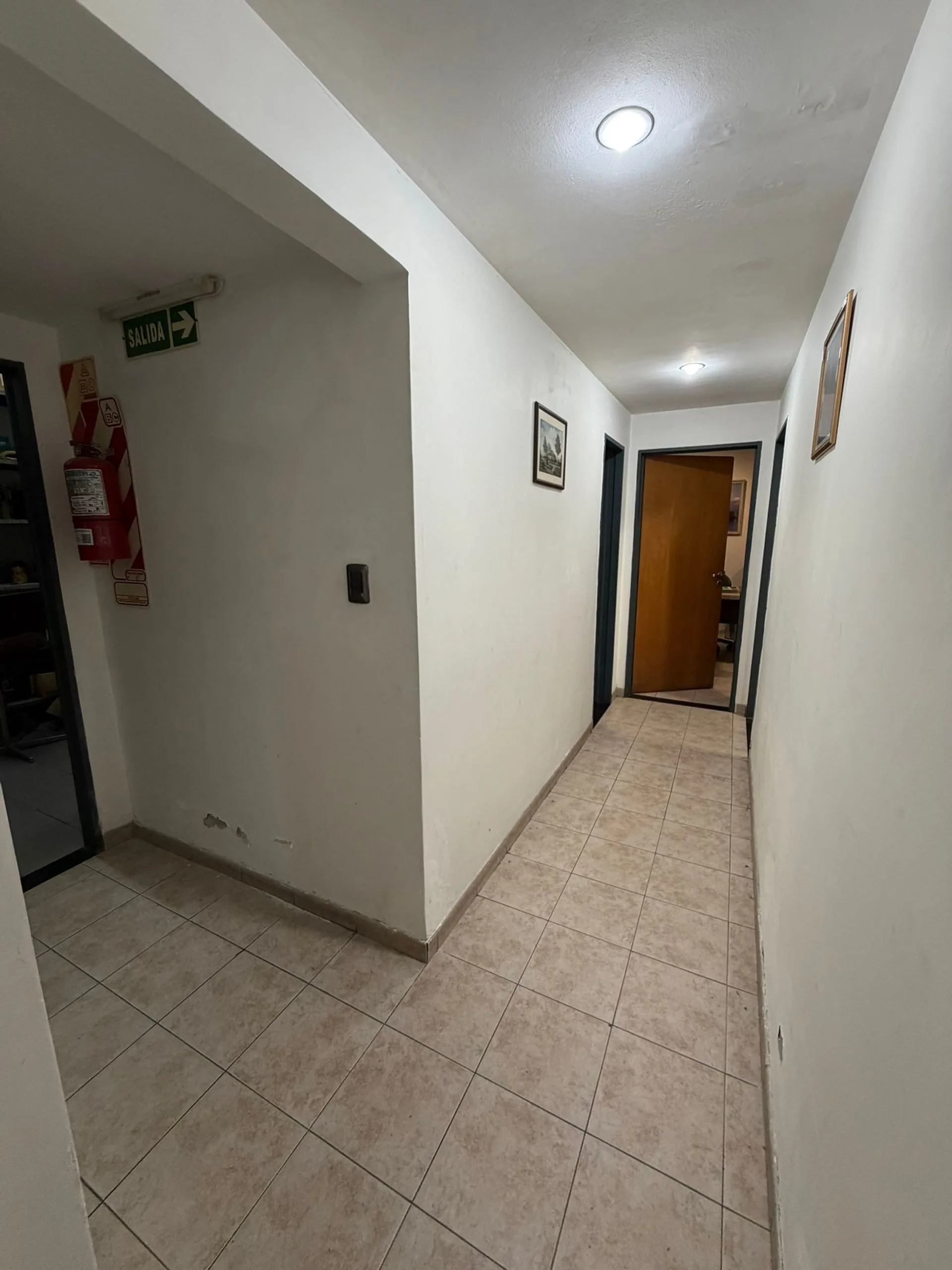 Venta Deposito doble lote Parque avellaneda foto 2