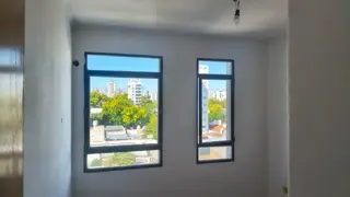 Departamento en VENTA de 2 ambientes con cochera en La Plata foto 5