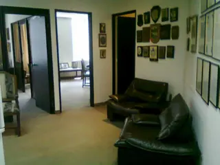 PISO DE EXCELENTES OFICINAS SOBRE DIAGONAL SUR foto 5