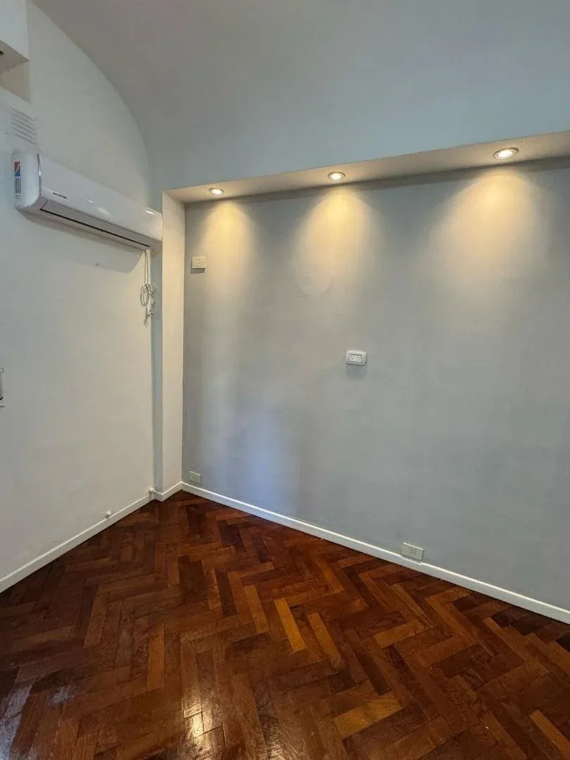 Se vende un departamento monoambiente - Recoleta foto 3