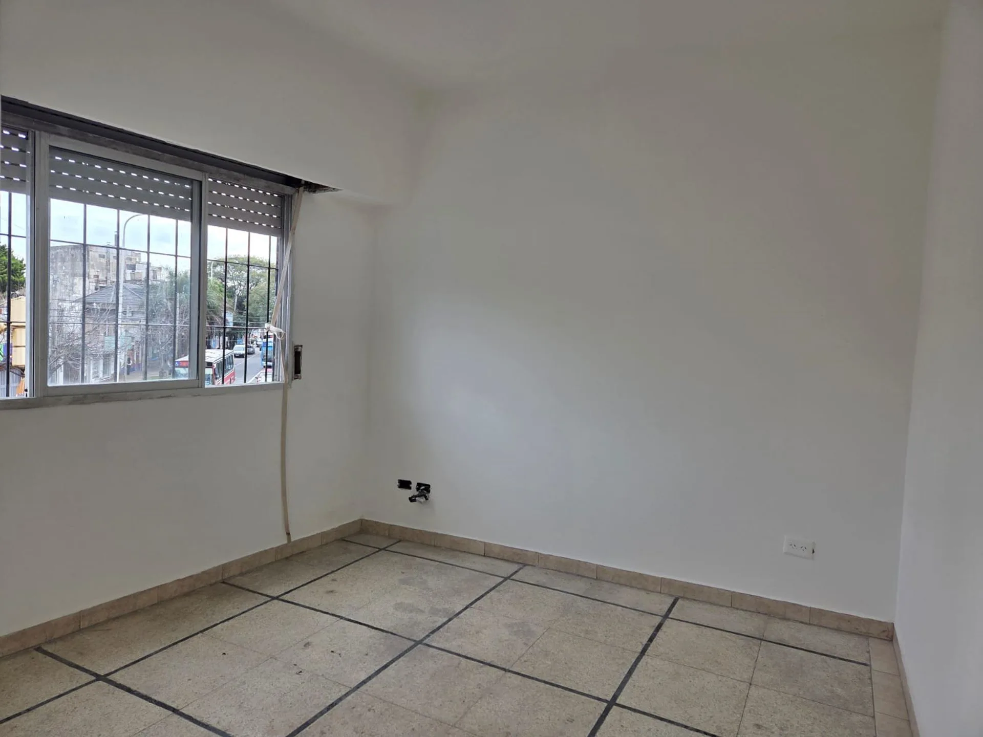 ALQUIER 2 AMBIENTES EN MORON foto 5