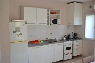 Duplex en Venta - 3 ambientes, 2 baños con jardín deck y parrilla foto 5