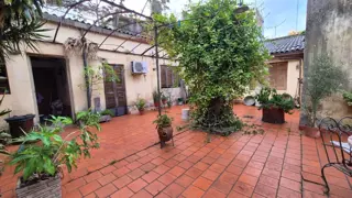 CASA EN VENTA SOBRE CALLE BELGRANO. EXCELENTE OPORTUNIDAD.- foto 1