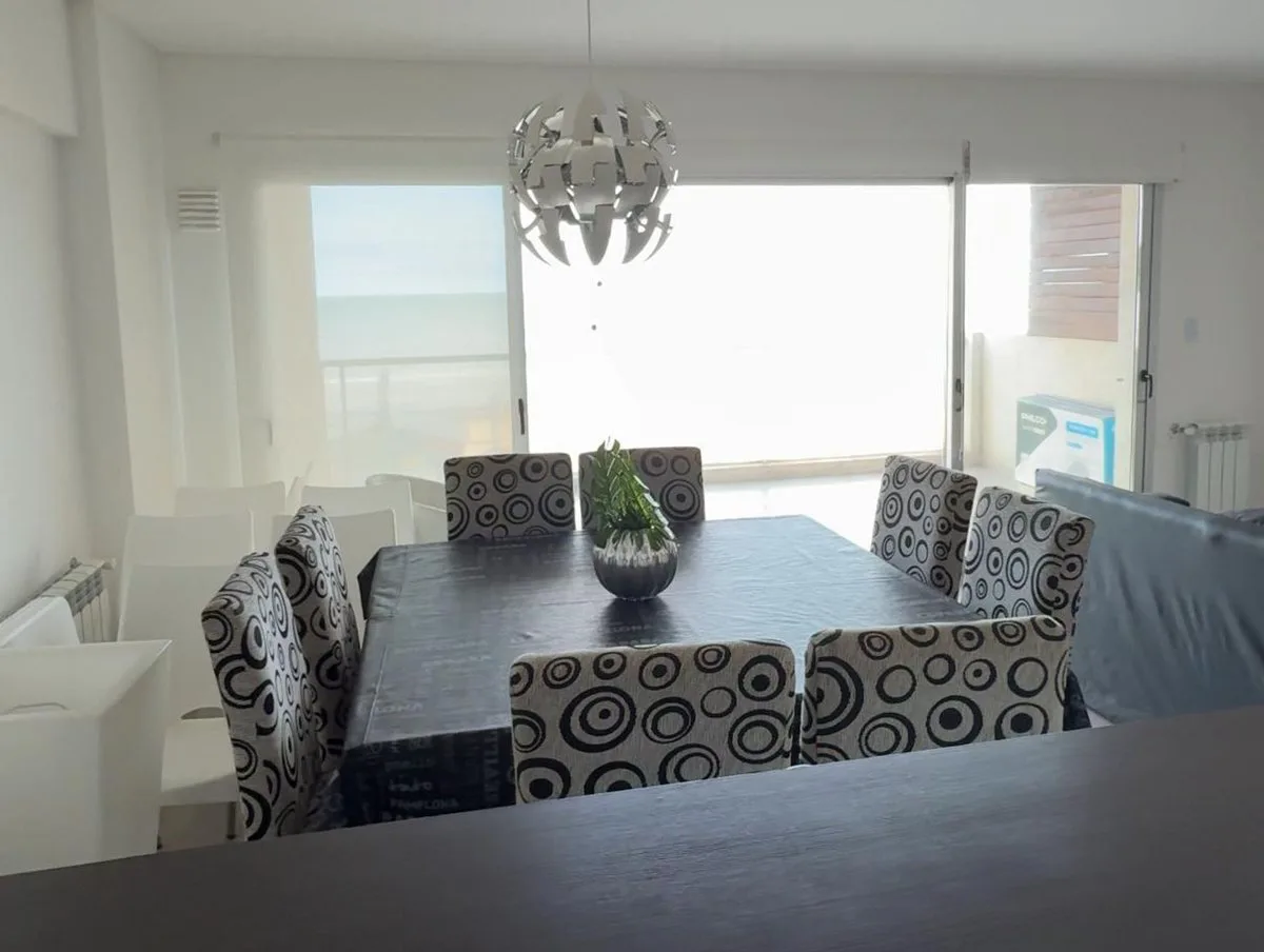 SEMIPISO EN VENTA FRENTE AL MAR EN MONTE HERMOSO foto 4