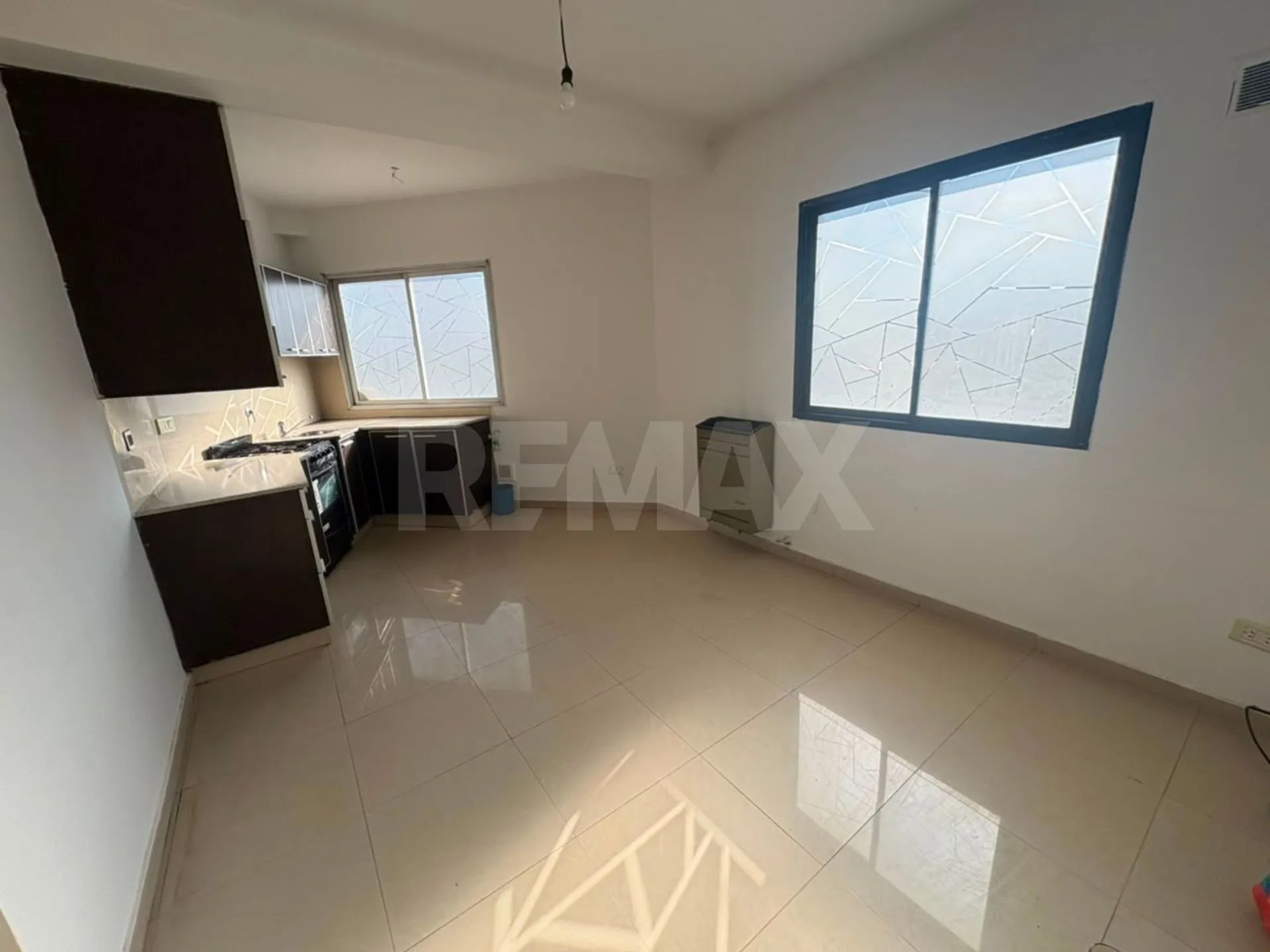 ALQUILER DEPARTAMENTO 1 DORMITORIO EN CIPOLLETTI foto 2