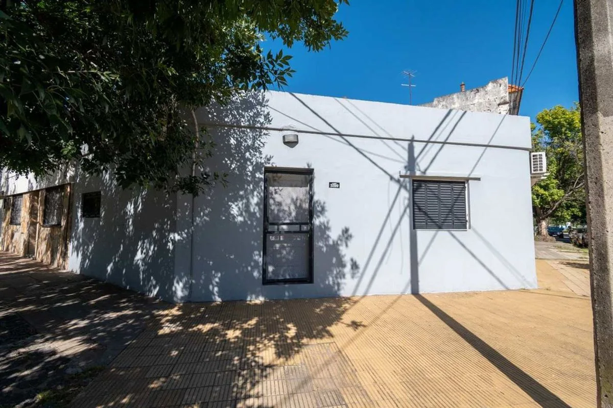 Casa con Monoambiente en Alquiler! foto 2