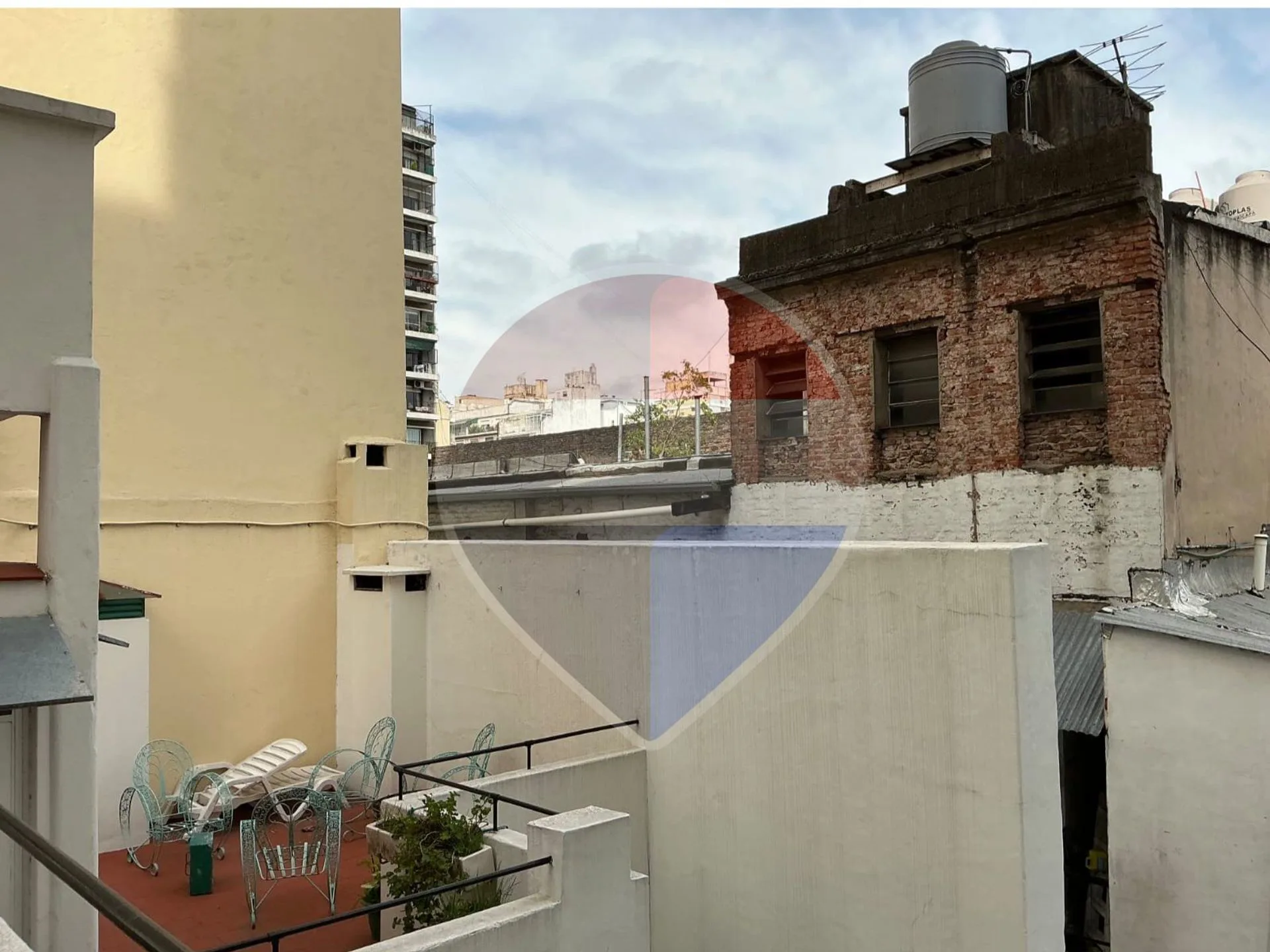 CABALLITO: VENTA DE CASA SOBRE LOTE PROPIO foto 3
