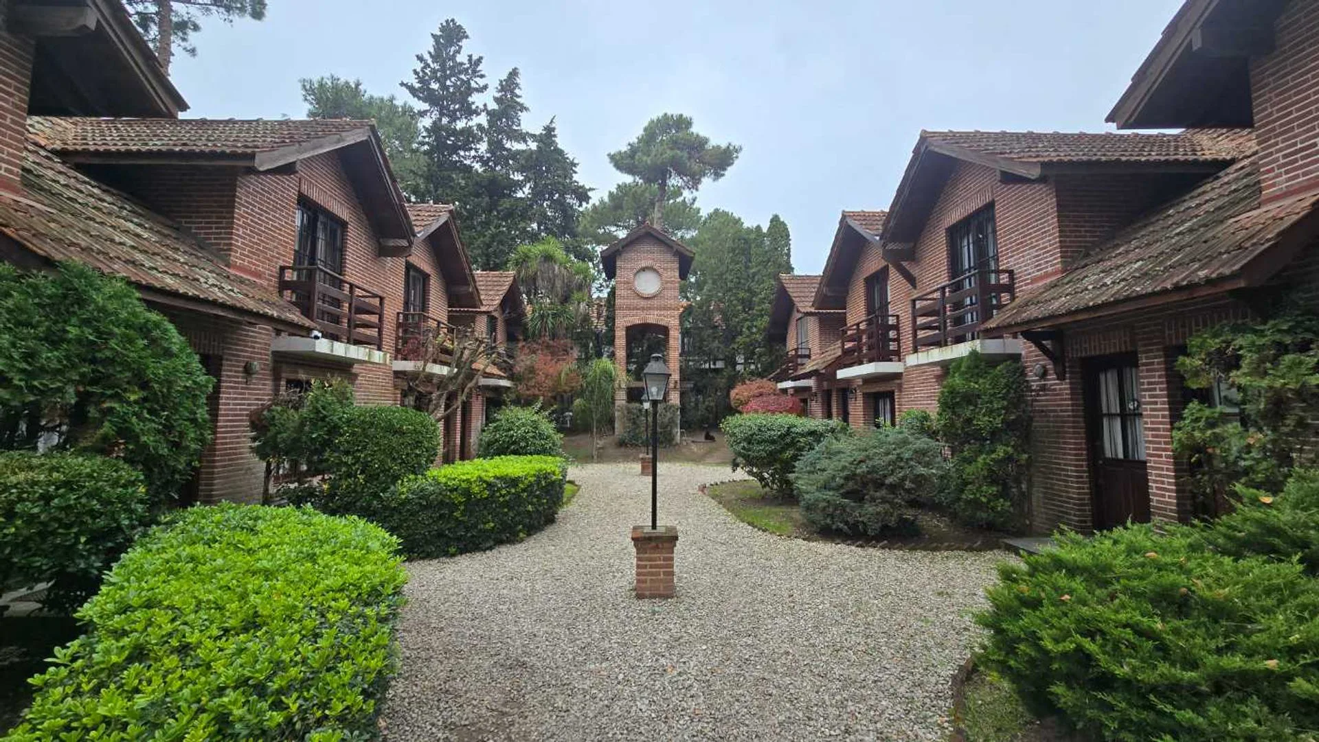 VENTA DUPLEX 3 AMBIENTES PINAMAR GAS NATURAL foto 2