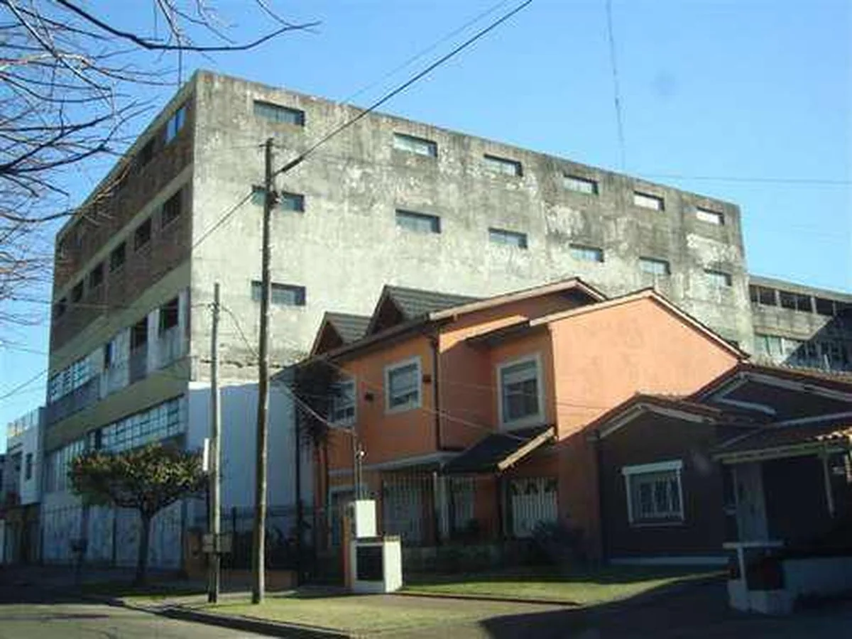 Moron - Zeballos Estanislao Av. 2978 foto 3