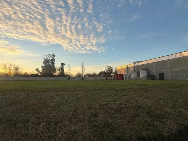 LOTE INDUSTRIAL 2493 M2 MORENO FINANCIACION