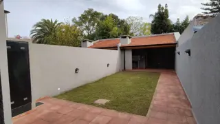 VENTA CASA 3 AMB DUPLEX HURLINGHAM APTO CREDITO foto 2