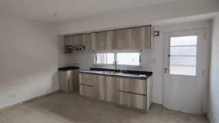 VENTA CASA 3 AMB DUPLEX HURLINGHAM APTO CREDITO foto 5