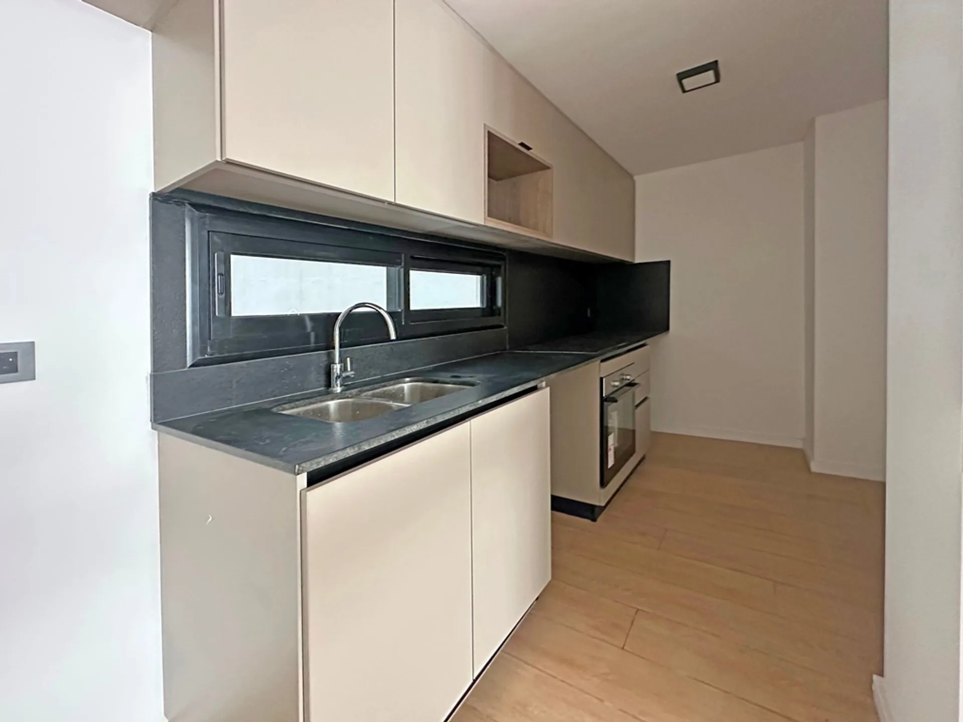Dpto 2 amb en VENTA en PALERMO balcón y COCHERA foto 4