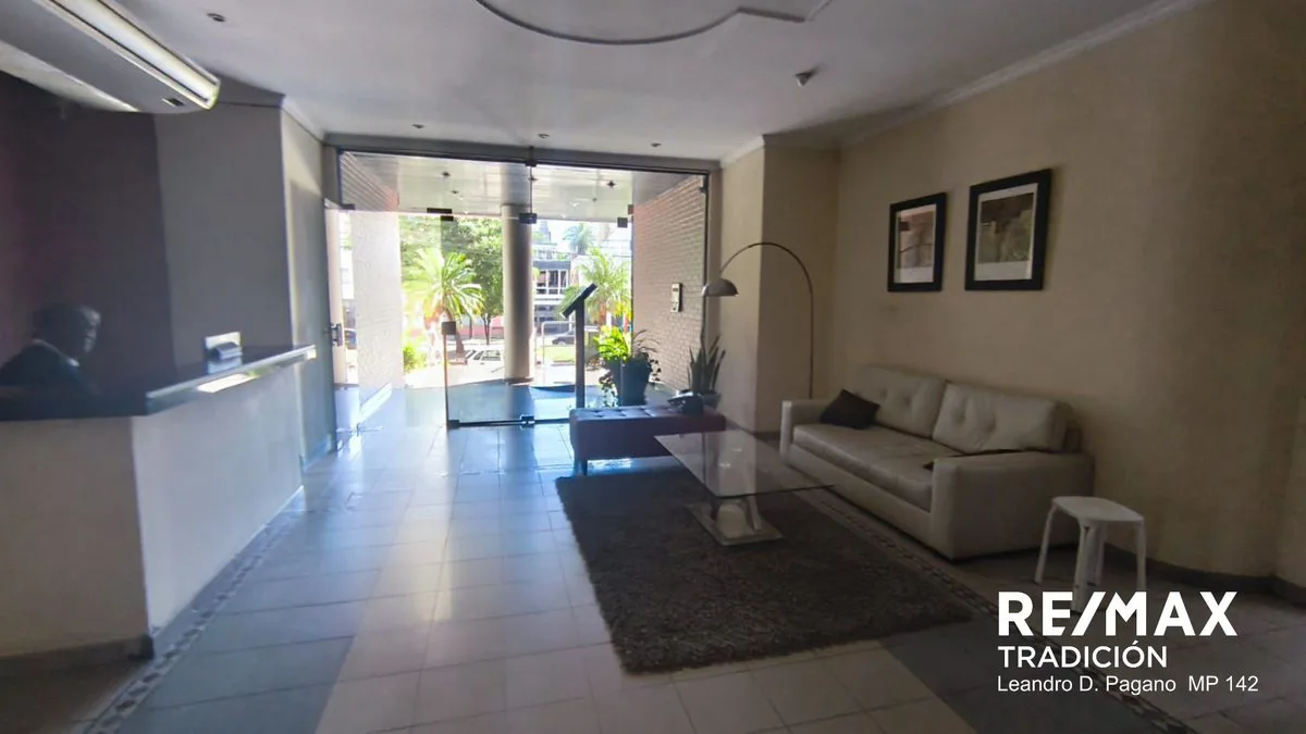 Departamento Venta 2 dorm c/coch. Microcentro Rcia foto 3