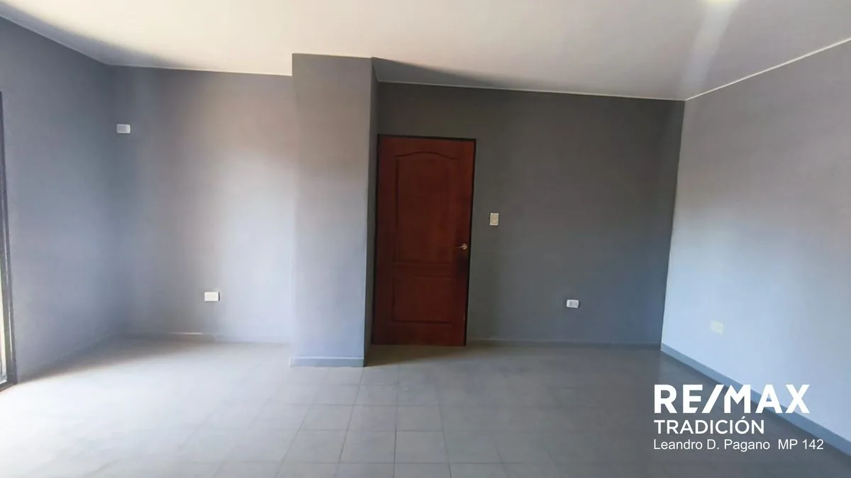 Departamento Venta 2 dorm c/coch. Microcentro Rcia foto 4
