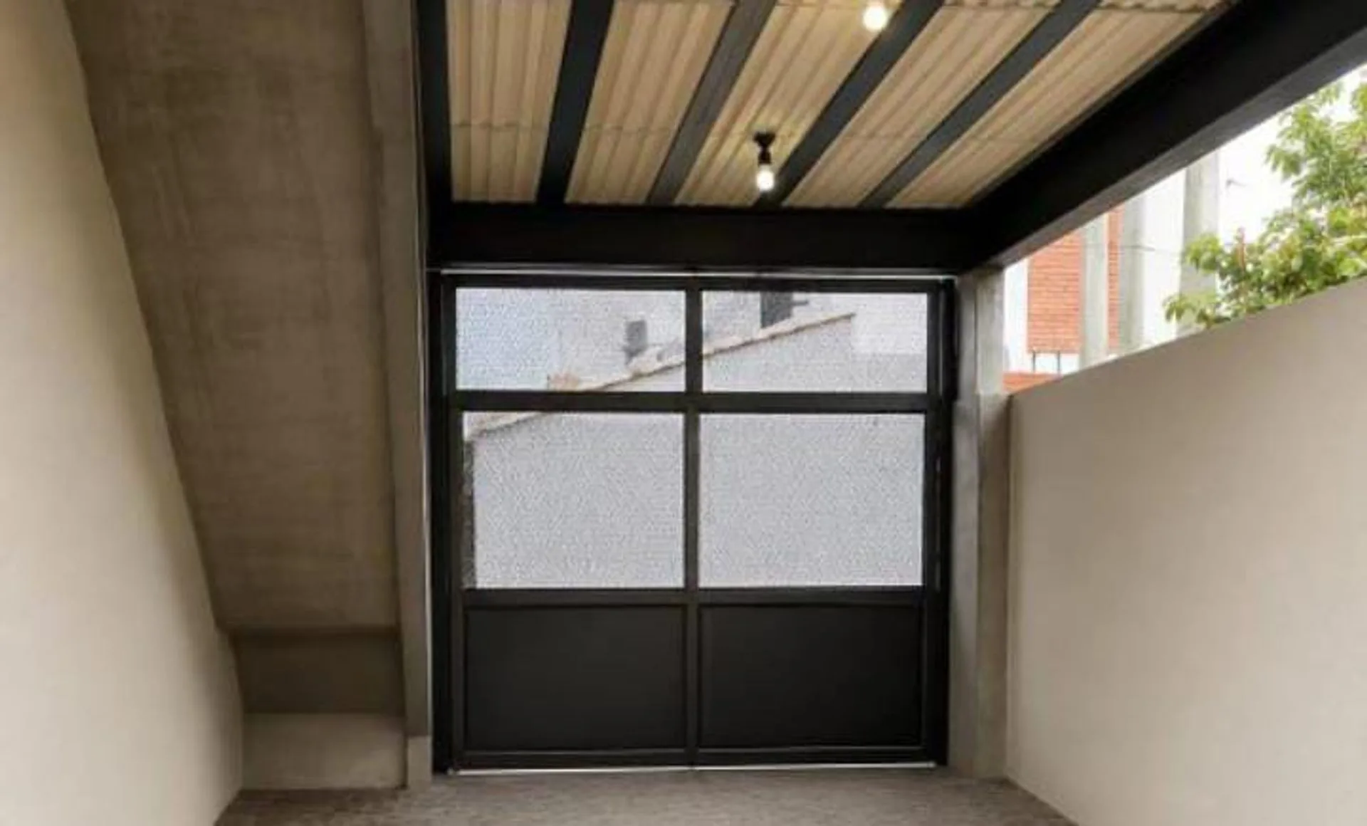 VENTA PH 3 AMBIENTES EN BERNAL ESTE - APTA CREDITO foto 4