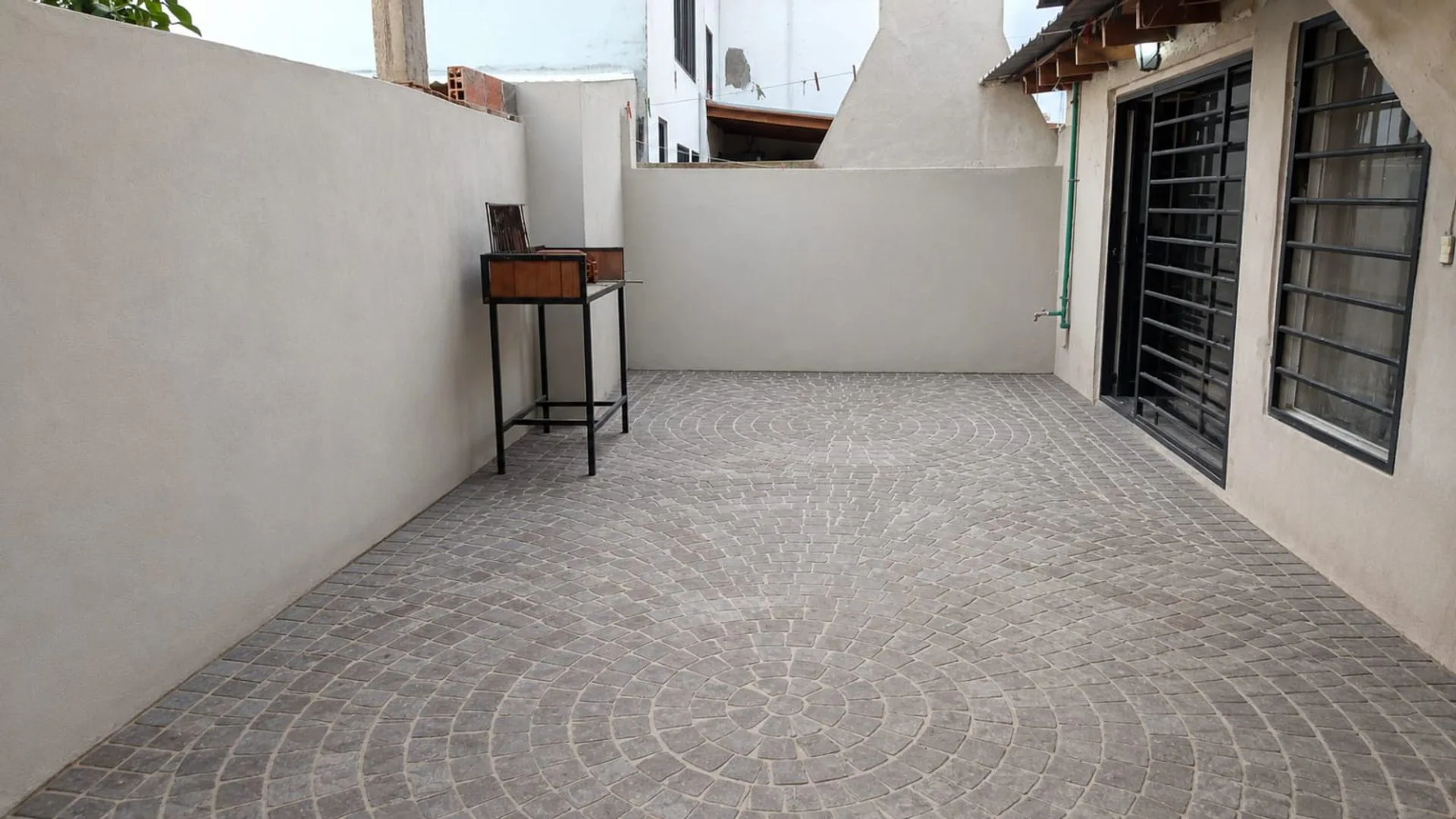 VENTA PH 3 AMBIENTES EN BERNAL ESTE - APTA CREDITO foto 5