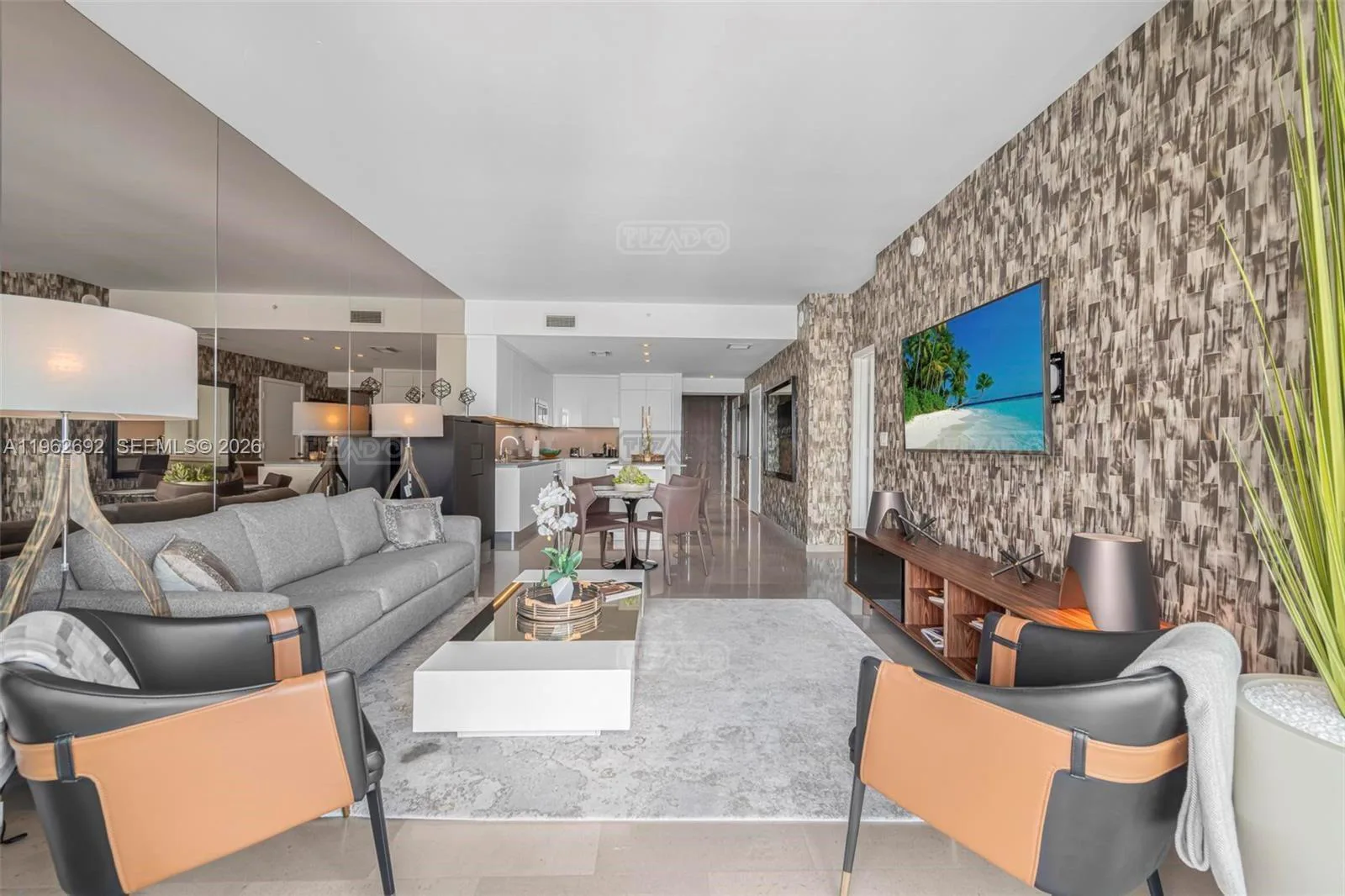 88 SW 7th St #3806 foto 5